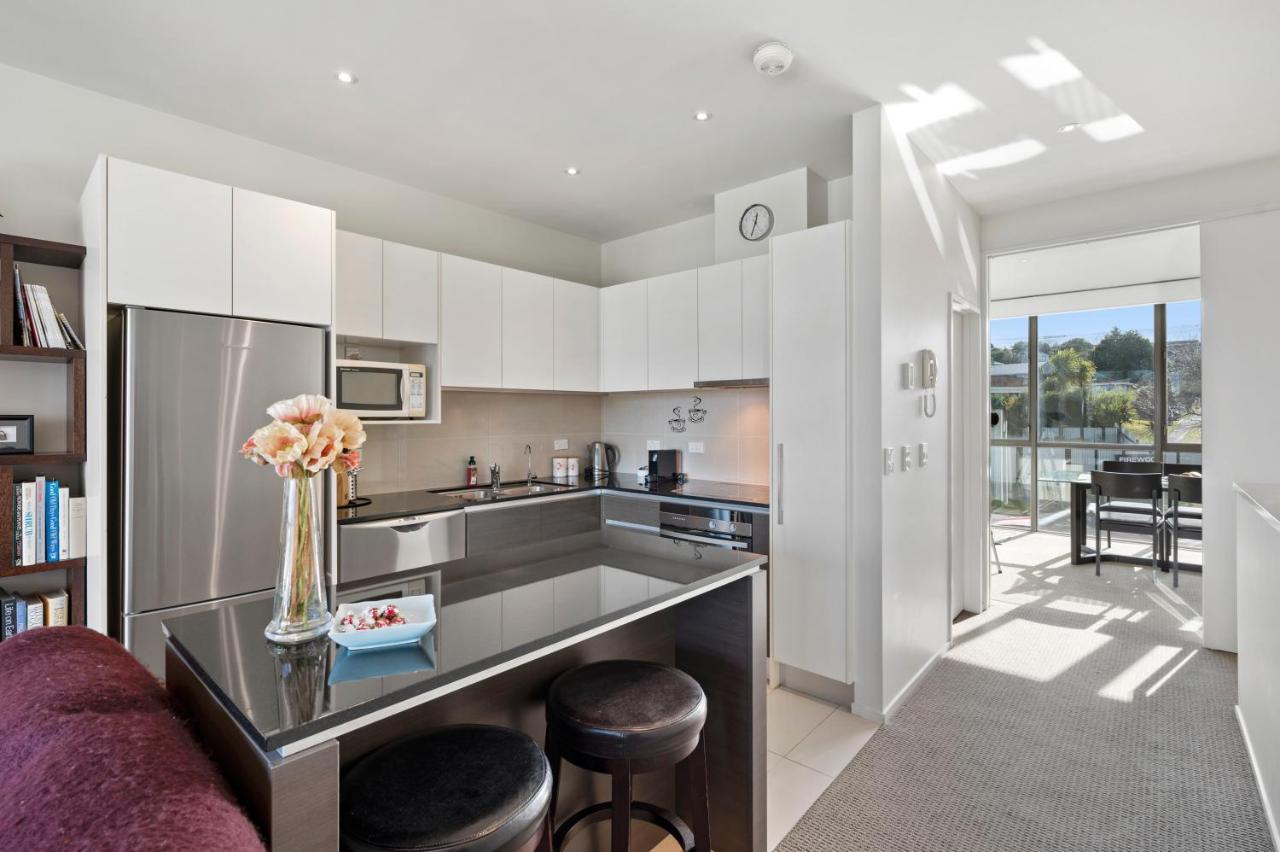 Marina View Apartment - Taupo Bagian luar foto